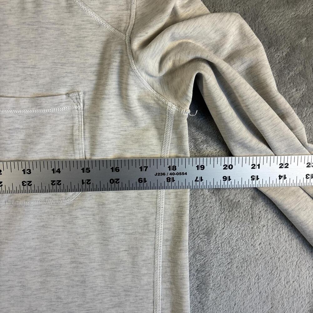 Lululemon Women’s Long Sleeve Top Gray Athletic Yoga Gym Size M - Picture 6 of 7